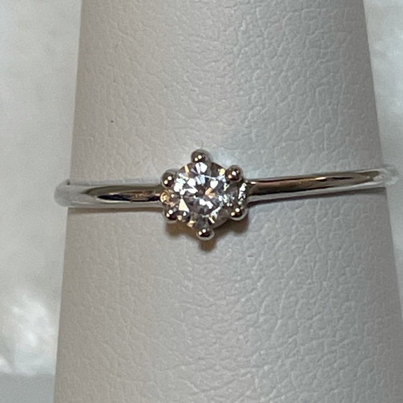 Jewelry - NWOT 925 Sterling Silver Dainty Ring